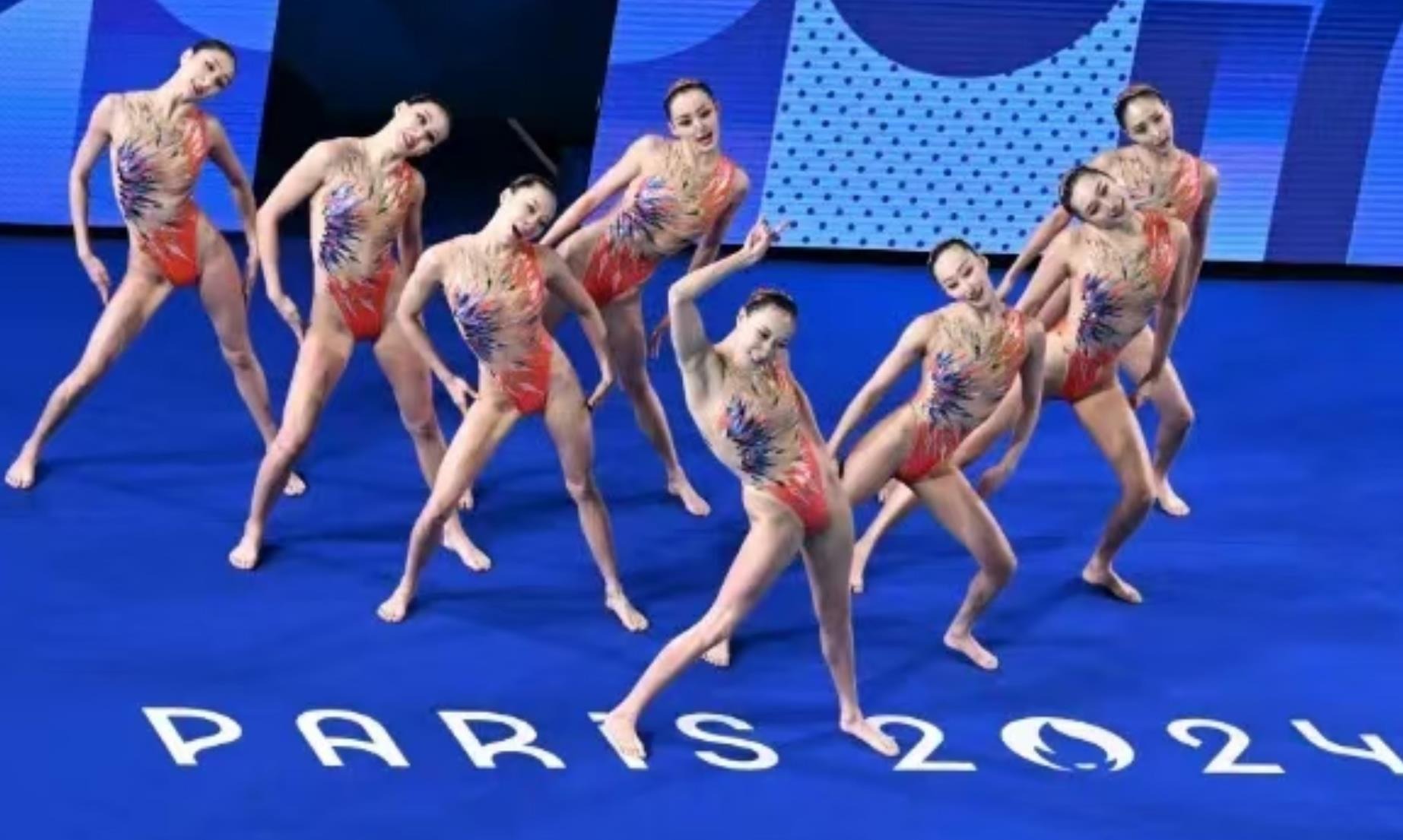 单队同场两人三双！唐斯、哈特写尼克斯队史纪录，锡伯杜赞：真的很特别